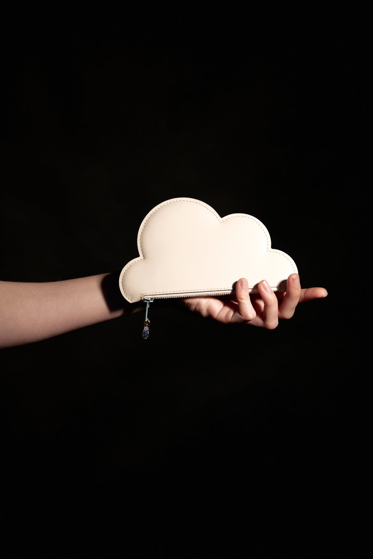 Leather Cloud Purse - Beige – Image 5